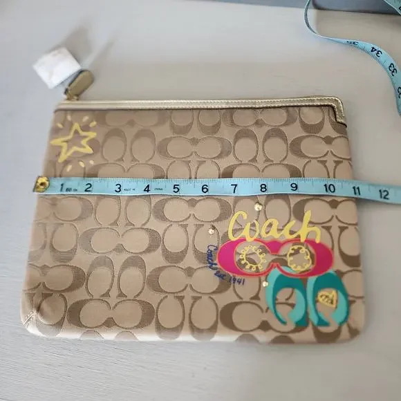 Coach Signature iPad Tablet Sleeve New with Tags Pink Inside - Picture 5 of 6
